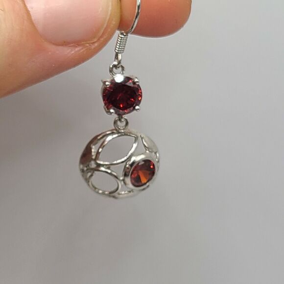 Beautiful Natural Red Garnet Flower Circle Silver Dangle Earrings 1.5" Open Back - Picture 2 of 5
